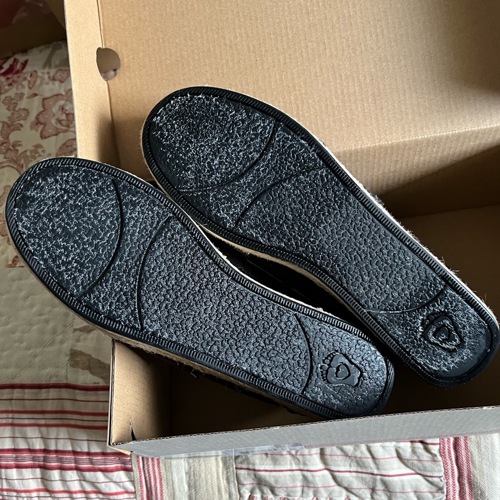 Bobs women’s Slip-On Casual Comfort Wedges by Sketchers - Picture 7 of 8